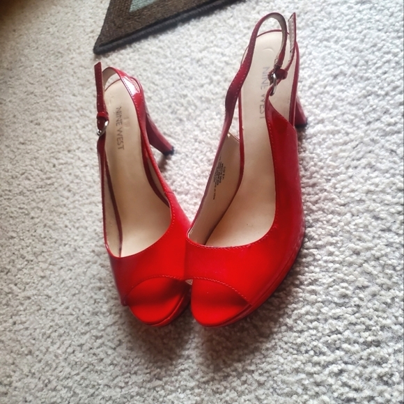 Nine West Peep-Toe Slingback Red Pumps - Picture 2 of 7